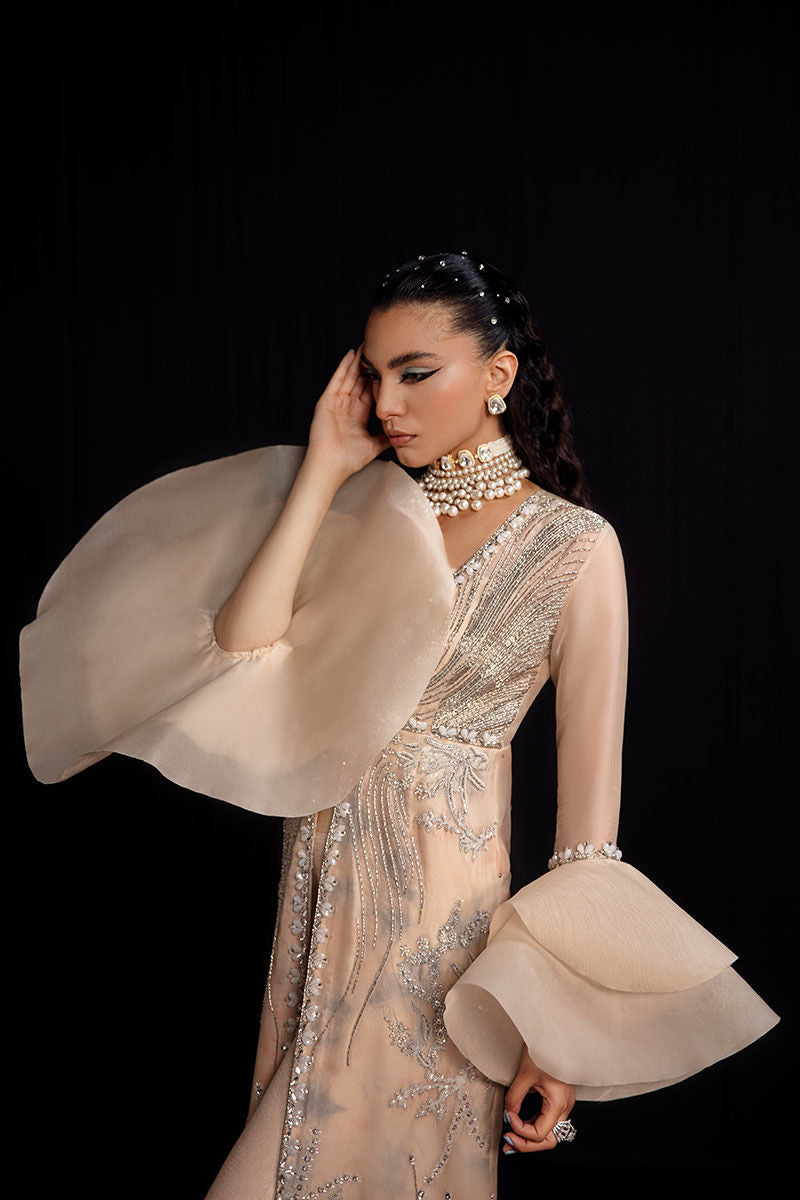 Haute Form | Luxury Pret | Soft Swirl