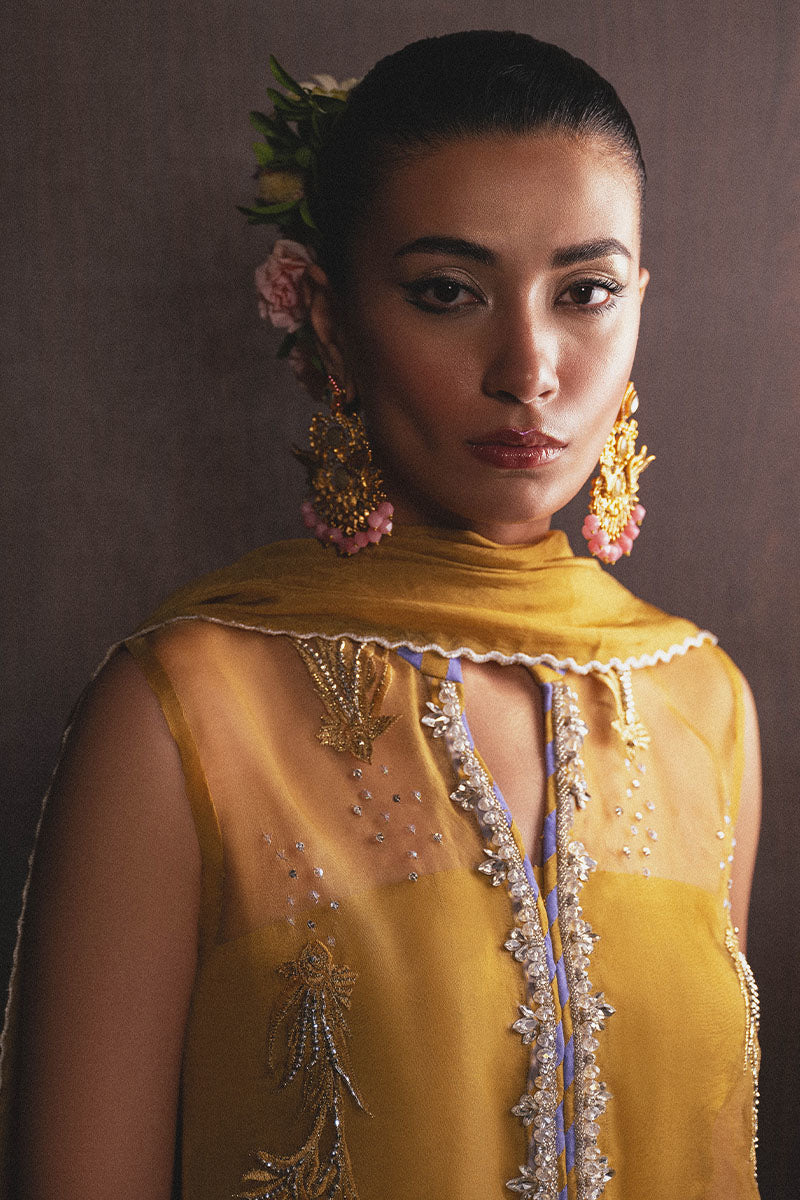 Huate Form | Luxury Pret | GOLDFISH