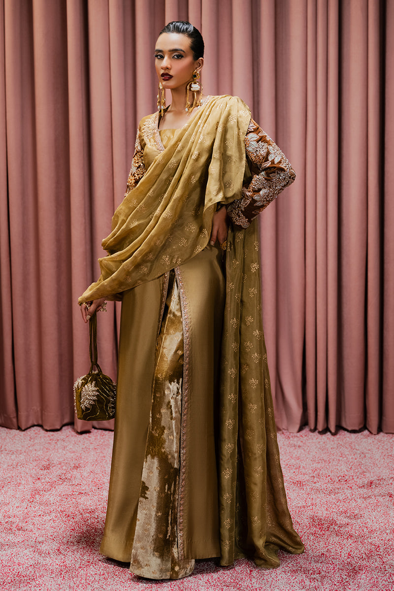 Haute Form | Rose Winter Plush | Heart of Gold