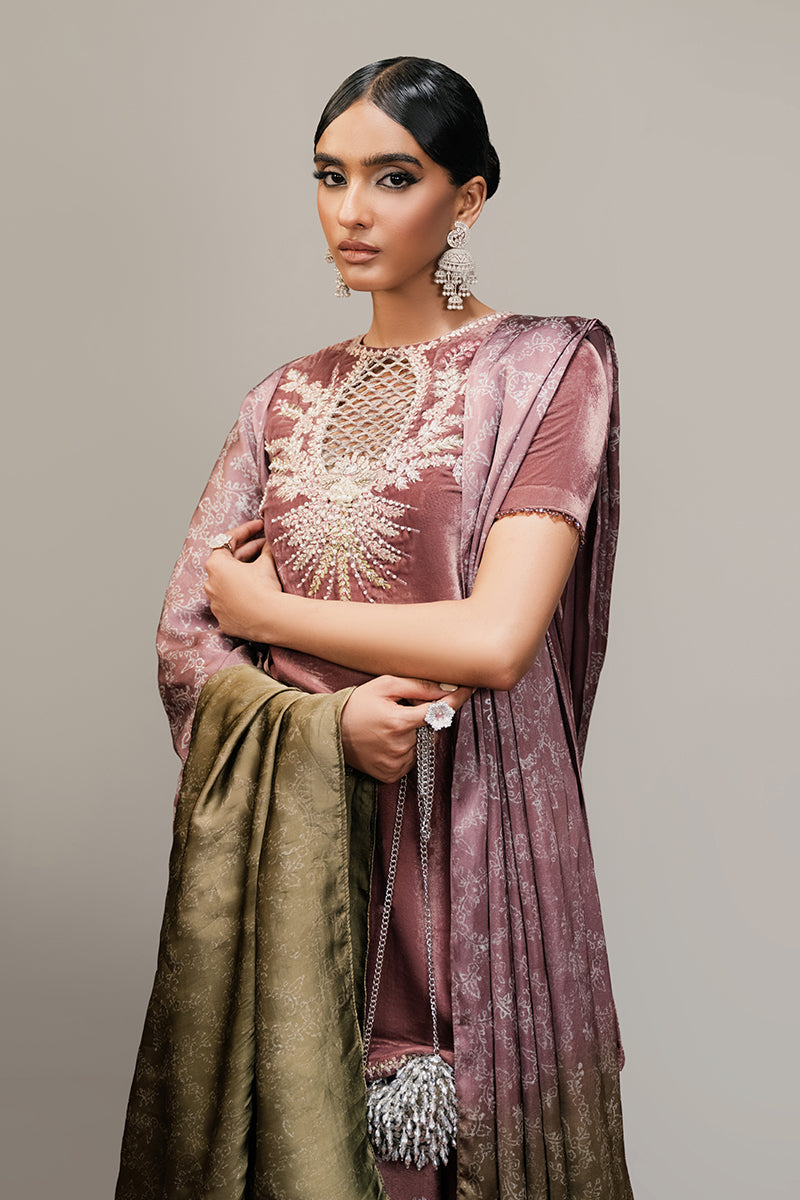 Haute Form | Rose Winter Plush | Seductress