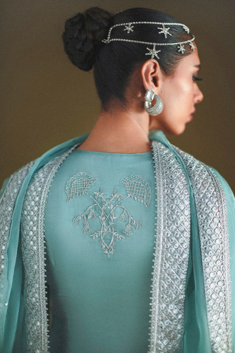 Haute Form I Dastaan Luxury Formals I Dilruba