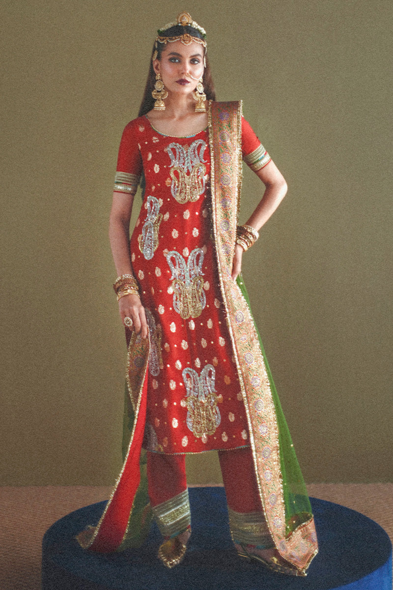 Haute Form I Dastaan Luxury Formals I Laal Pari