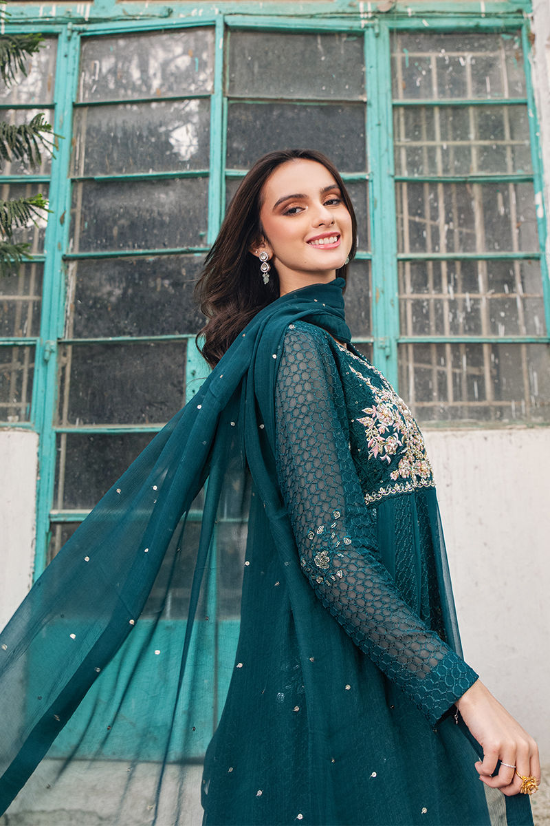Fatima Khan | Best Sellers 24 | KALE GREEN PESHWAS