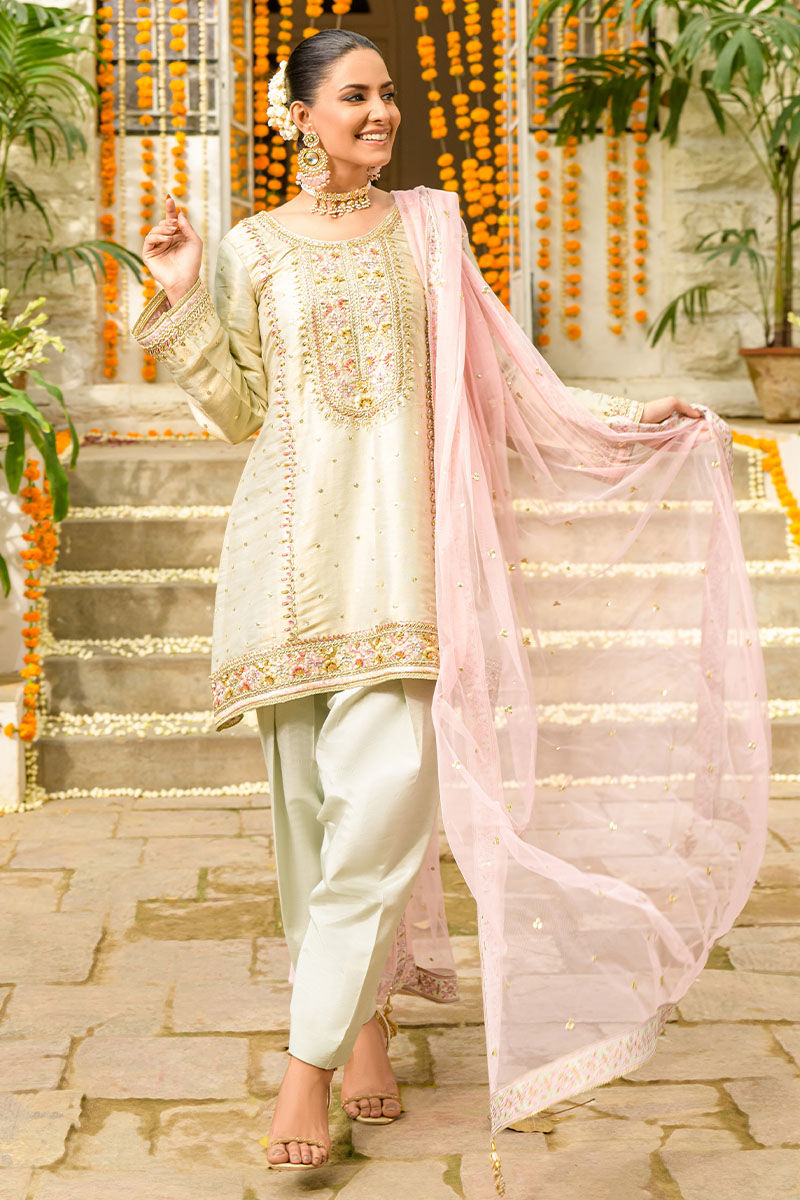 Fatima Khan | Nissa Formals 24 | Selina