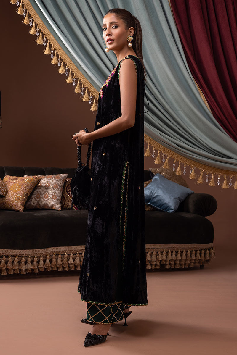 Ansab Jahangir | Bow Velvet Edit | DAPHNE