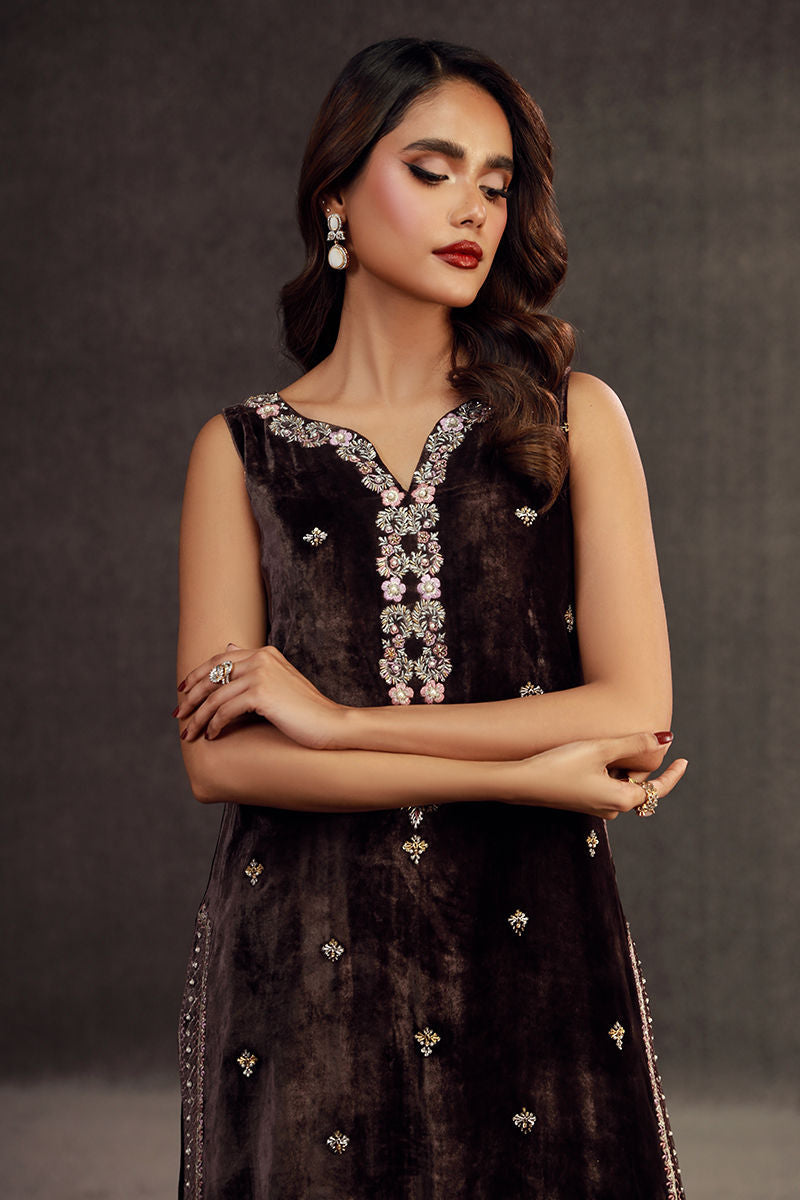 Fatima Khan | Anan Velvet Edit | Ilham