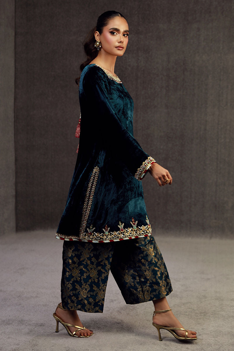 Fatima Khan | Anan Velvet Edit | Mirwa