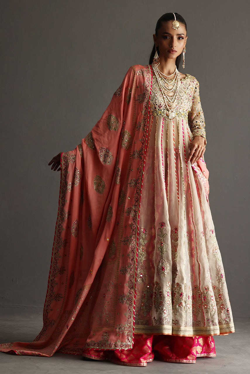Deepak Perwani | Aila Festive 2024 | Ktd4083