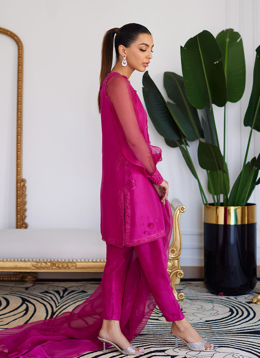 Farah Talib Aziz | Luna Eid Collection 24 | ELIO HOT PINK