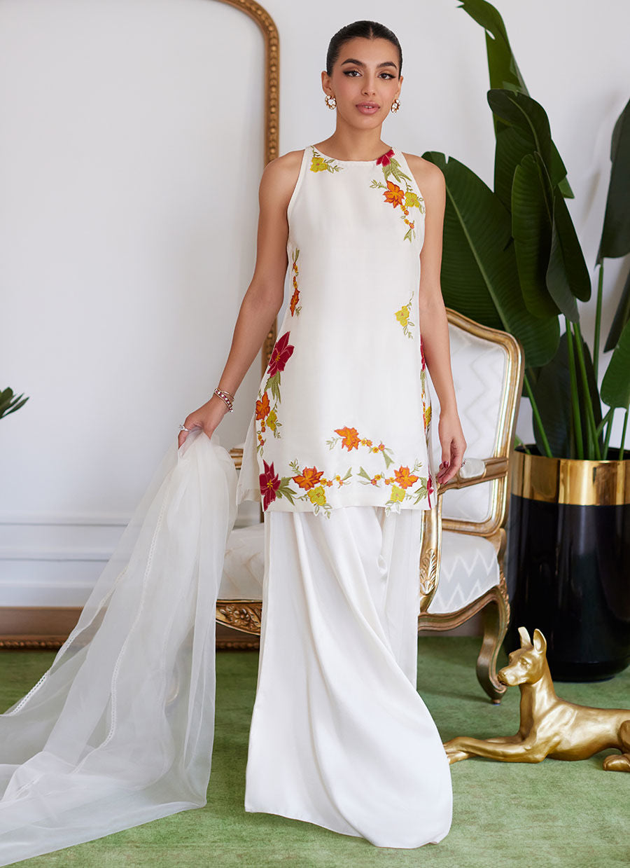 Farah Talib Aziz | Luna Eid Collection 24 | JULIET IVORY