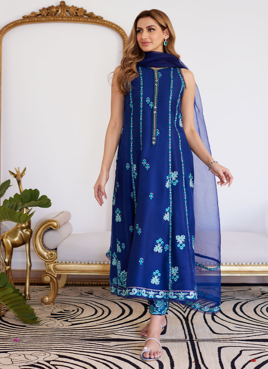 Farah Talib Aziz | Luna Eid Collection 24 | ELSYEE ROYAL BLUE