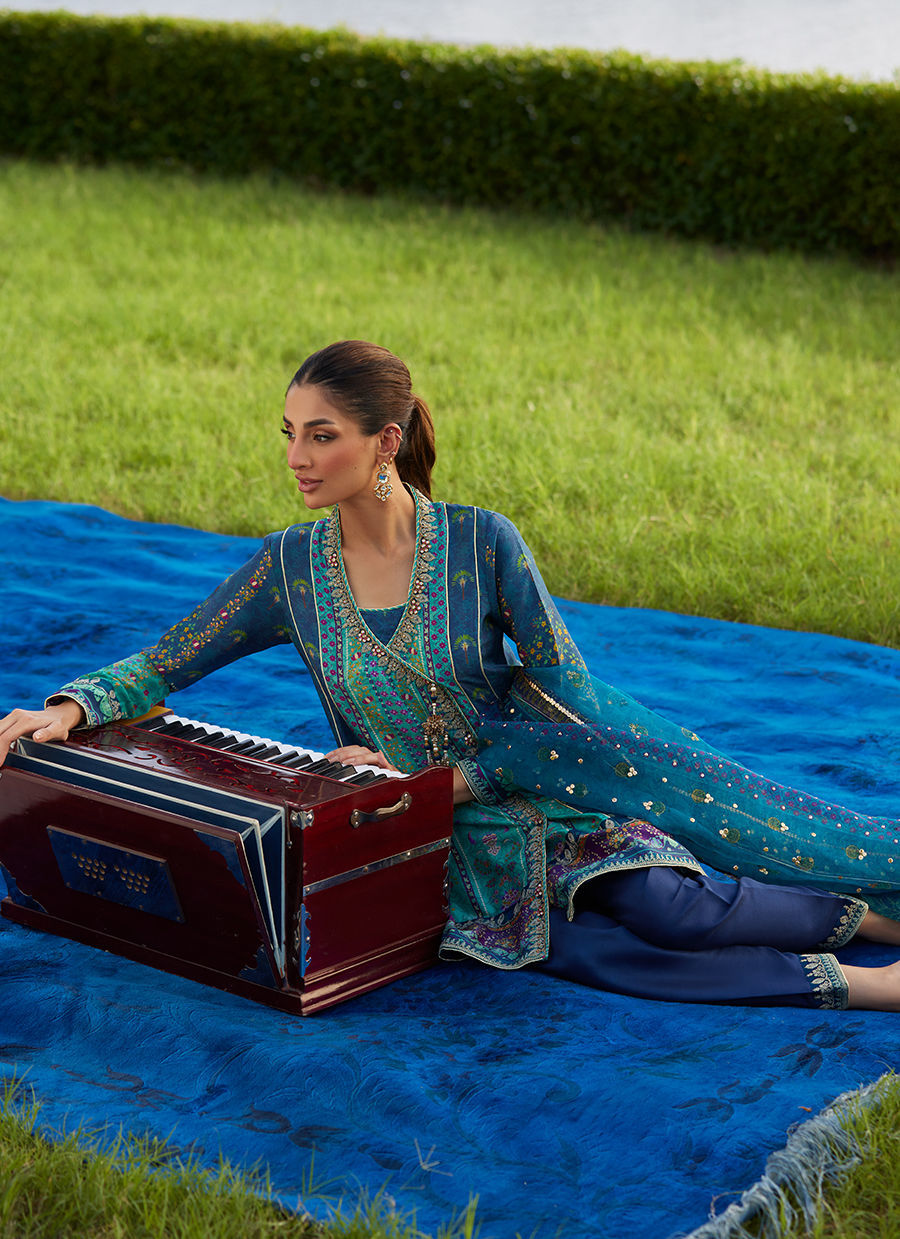 Farah Talib Aziz | Mayna Festive Luxe Pret | Azeema Angarkha And Dupatta