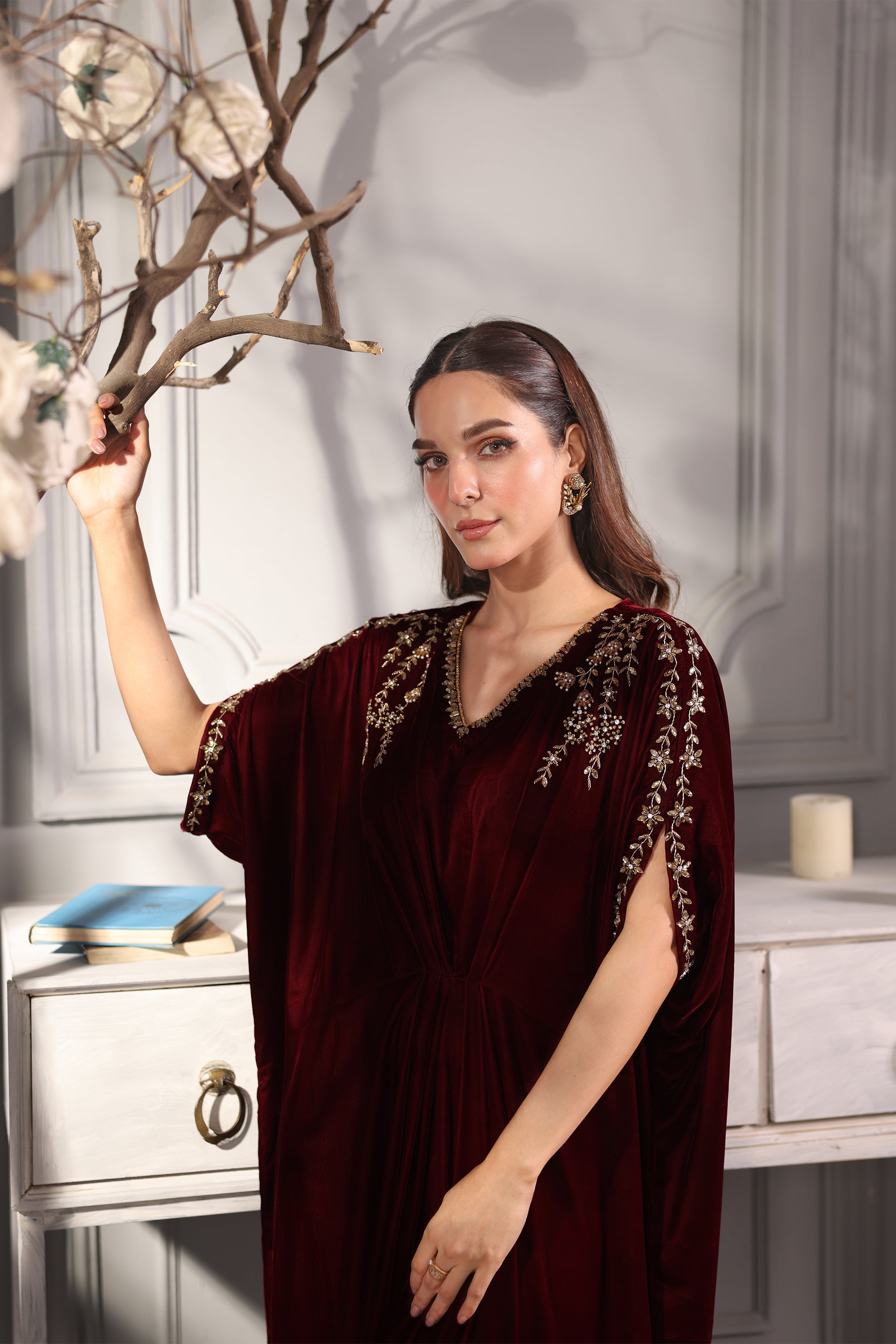 Hana | Mavi Velvets | Majestic Muse