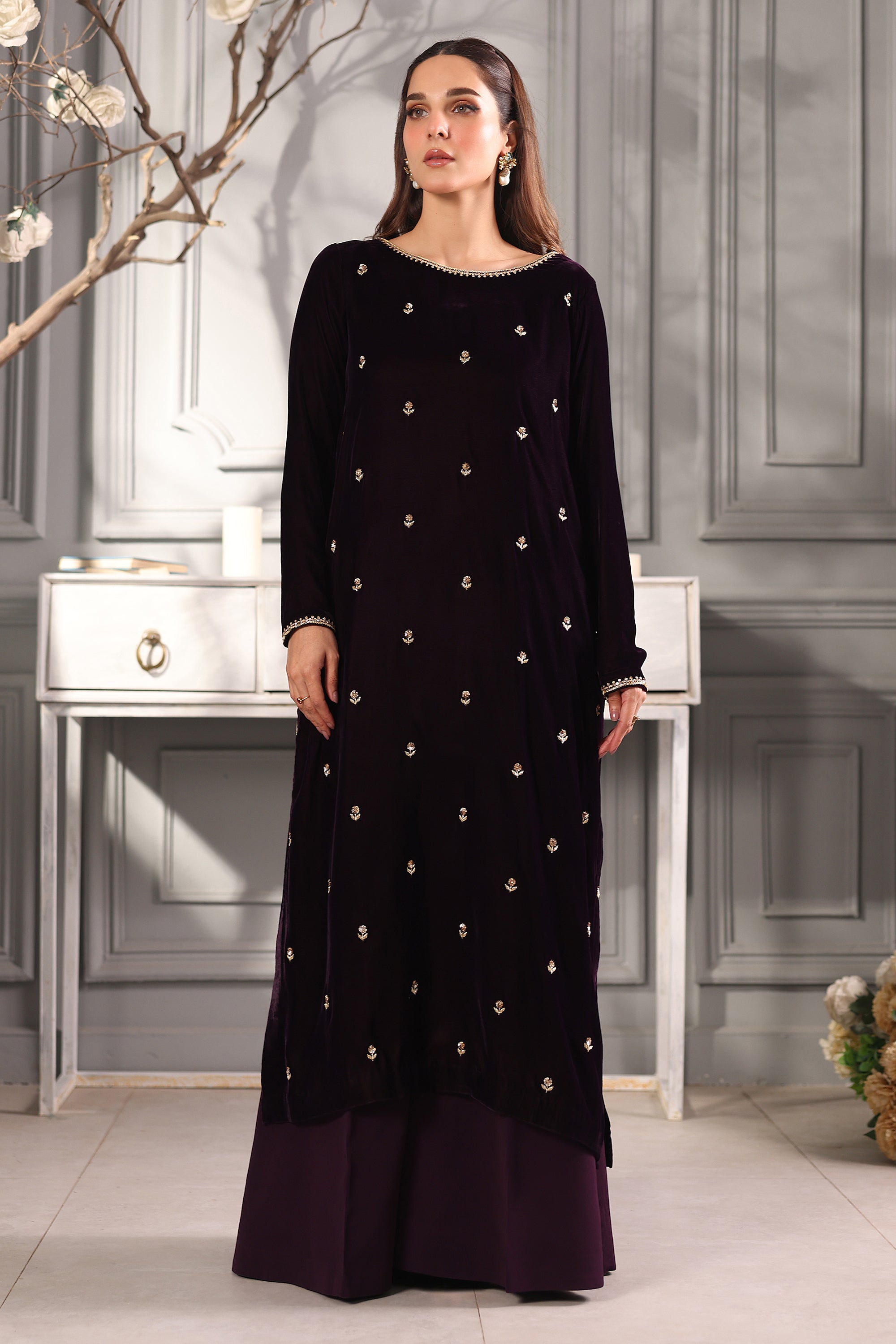 Hana | Mavi Velvets | Velvet Dreams