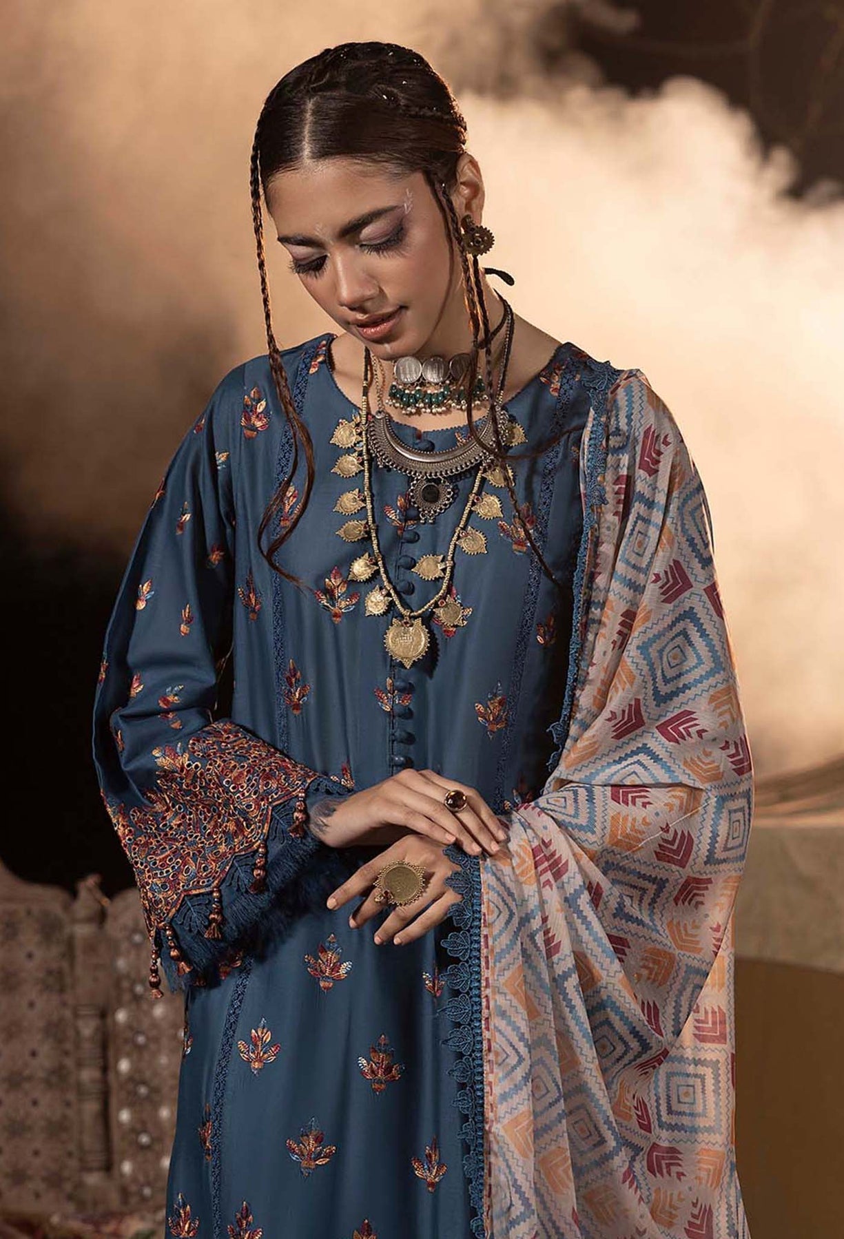 Adans Libas | Multikari 25 | MULTIKAARI 3037