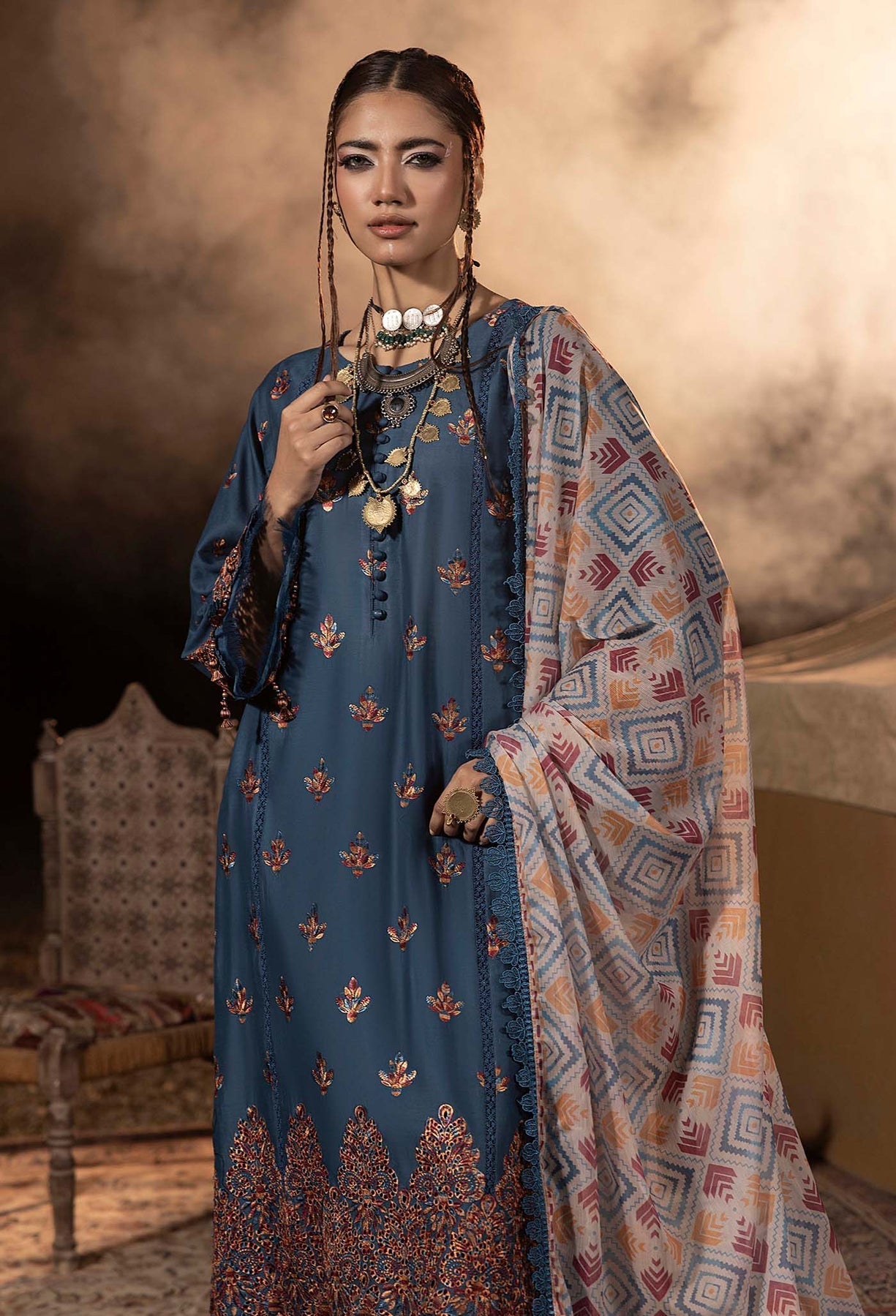 Adans Libas | Multikari 25 | MULTIKAARI 3037