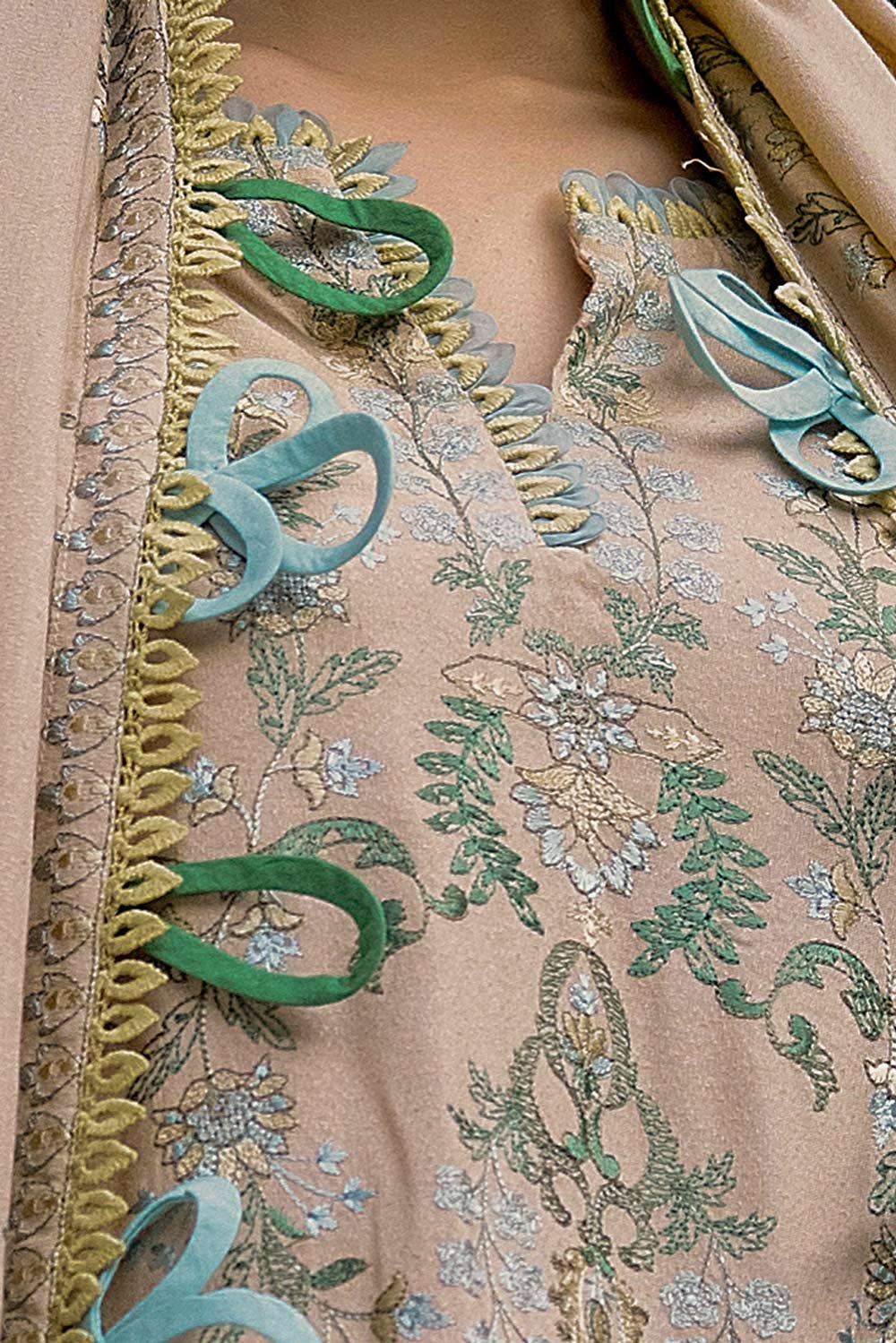 Gul Ahmed | Winter Collection 24 | Karandi Dupatta AY-42007