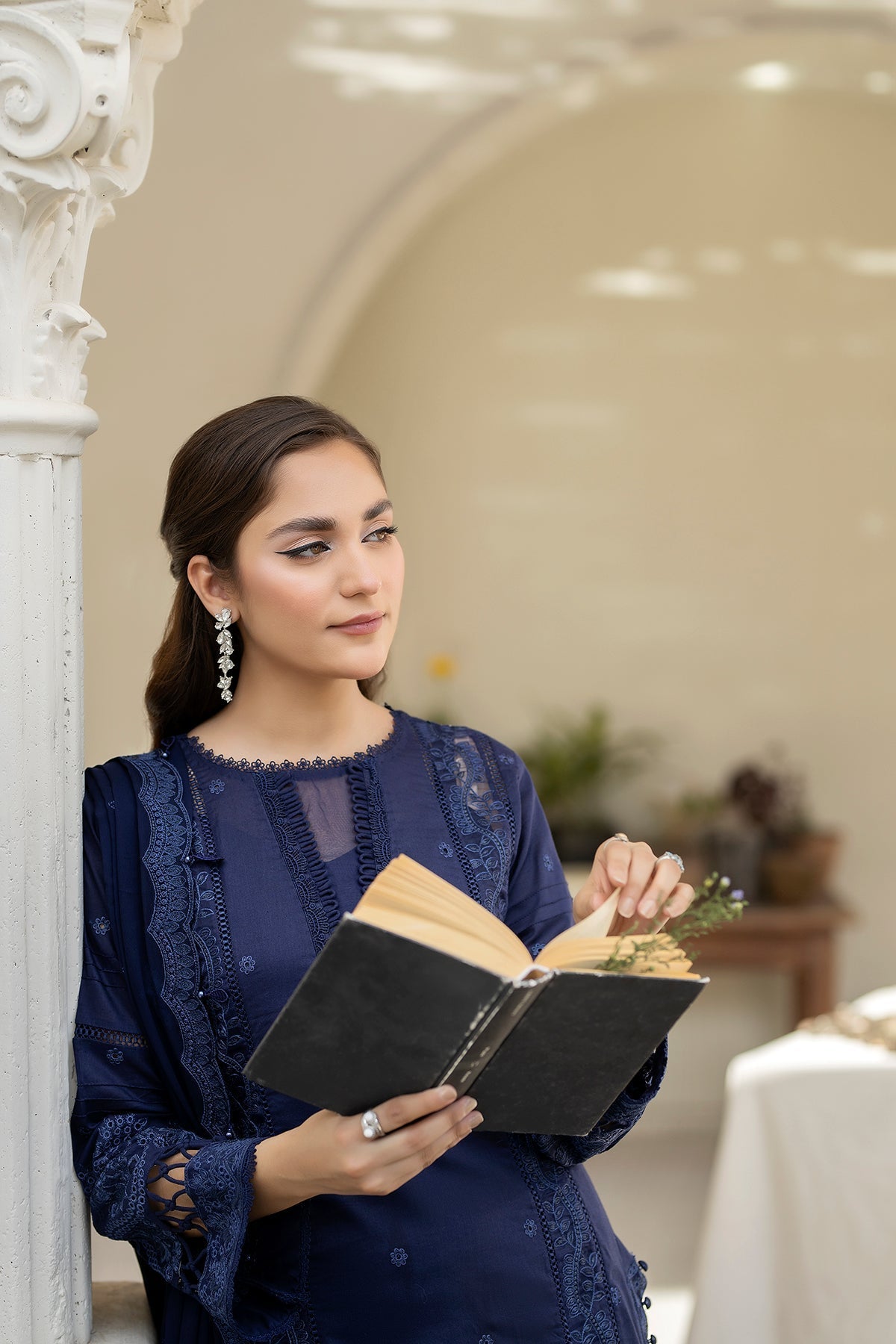 House of Nawab | Zora Luxury Lawn 24 | FRONA