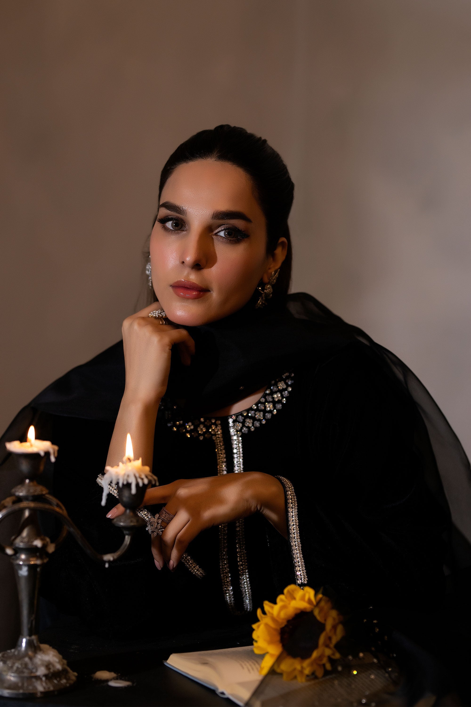 Hana | Mavi Velvets | Twilight Embers