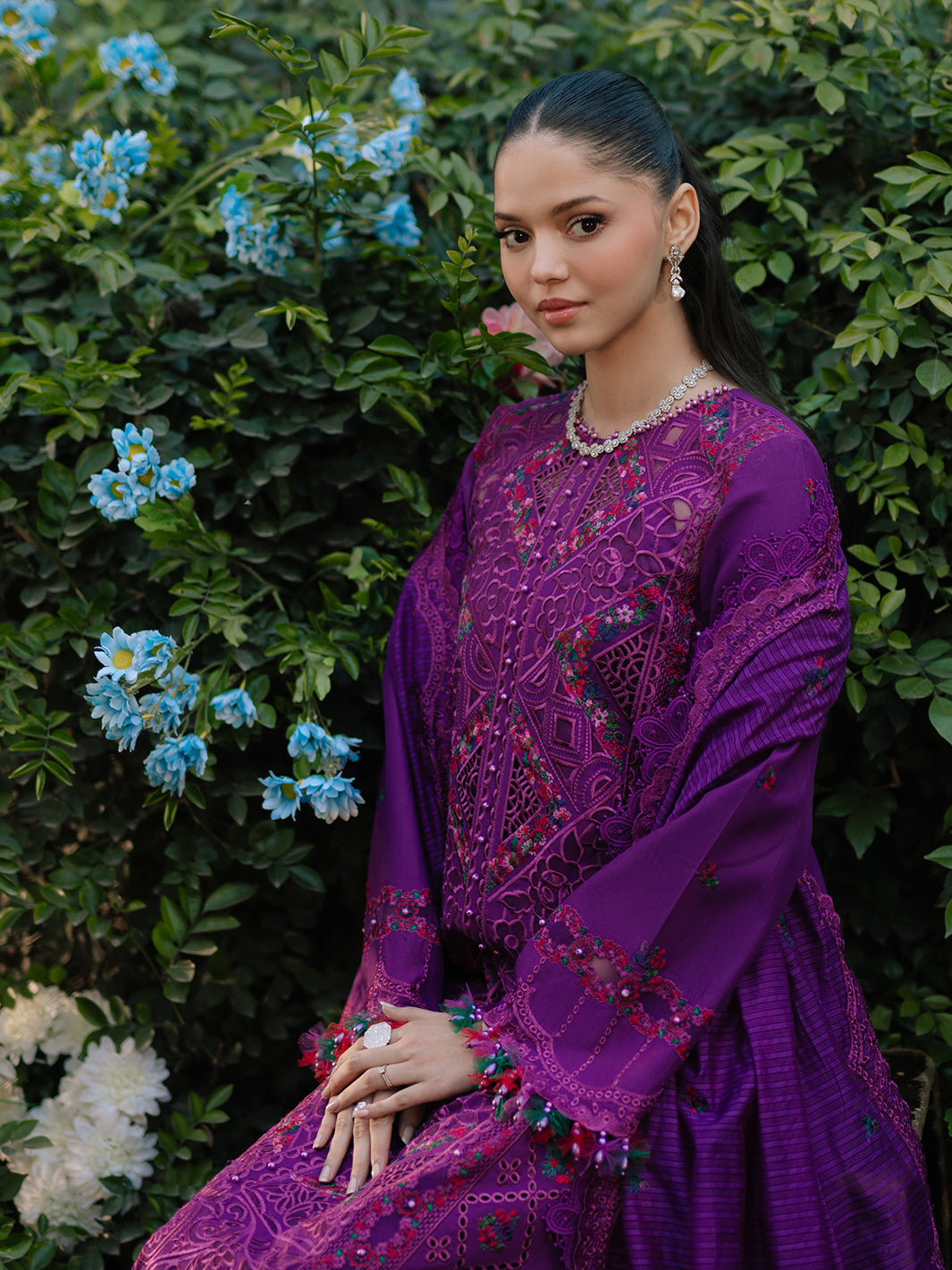 Bin Ilyas | Freesia Embroidered Lawn 25 | 105 - B