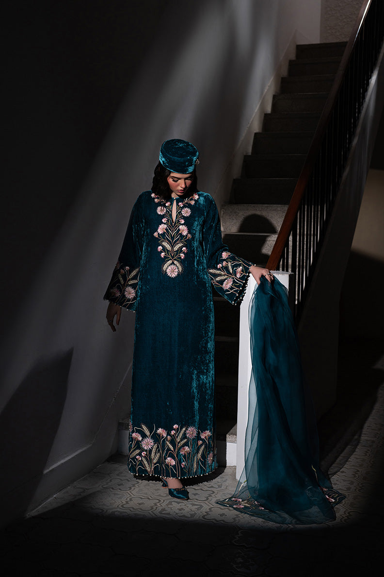 Caia | Luxury Velvet Edit 25 | Twilight custom