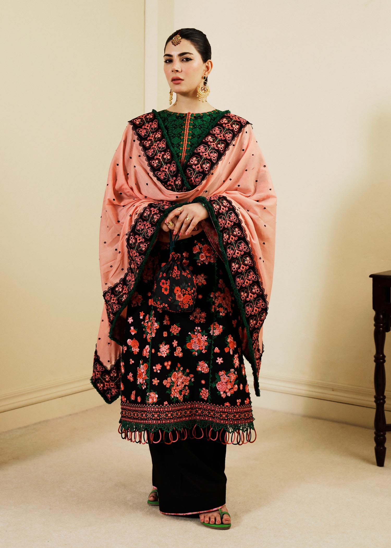 Hussain Rehar | Lawn SS 2023 | Noir