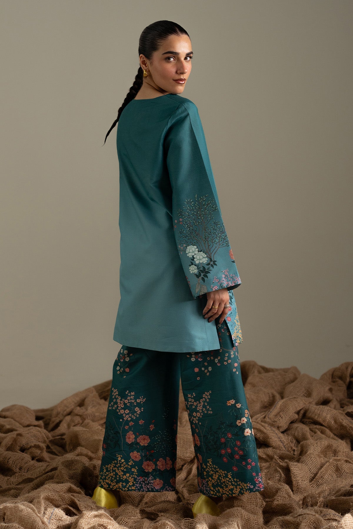 Afrozeh | Coords 25 | Frayed