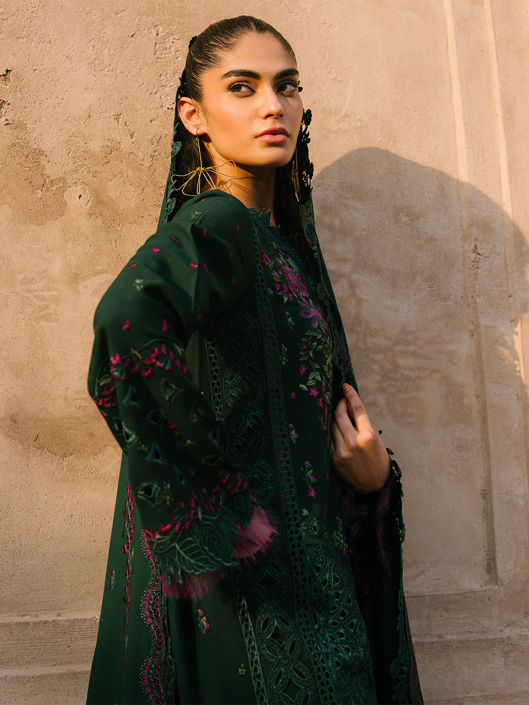 Bin Ilyas | Gulabi Baagh Winter 24 | 152 B