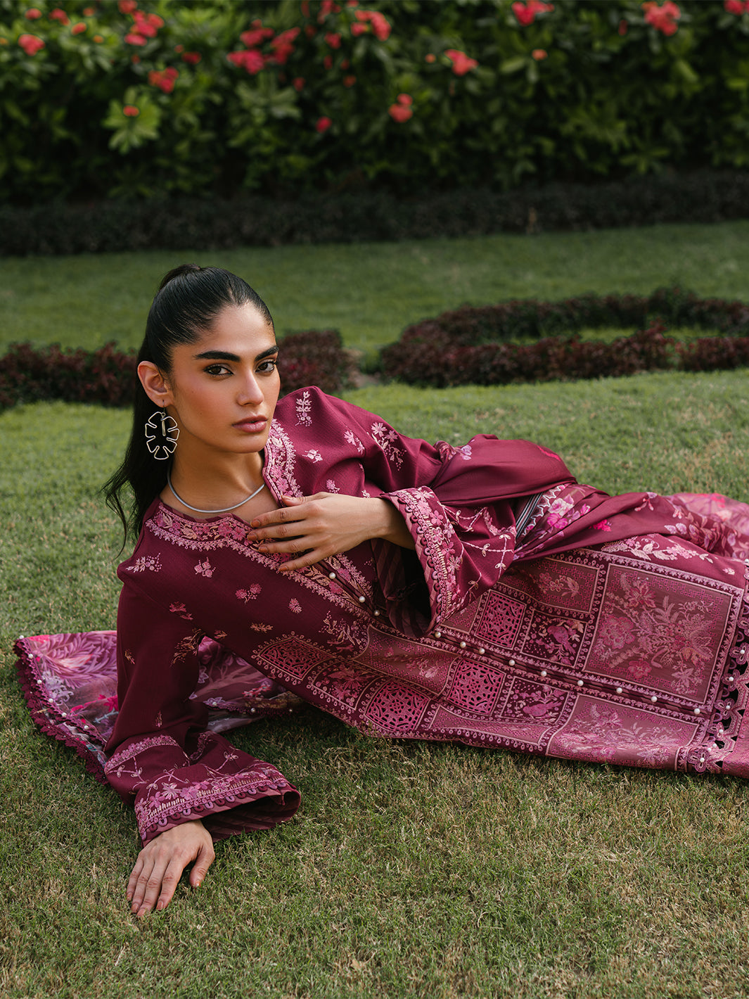 Bin Ilyas | Gulabi Baagh Winter 24 | 153 B