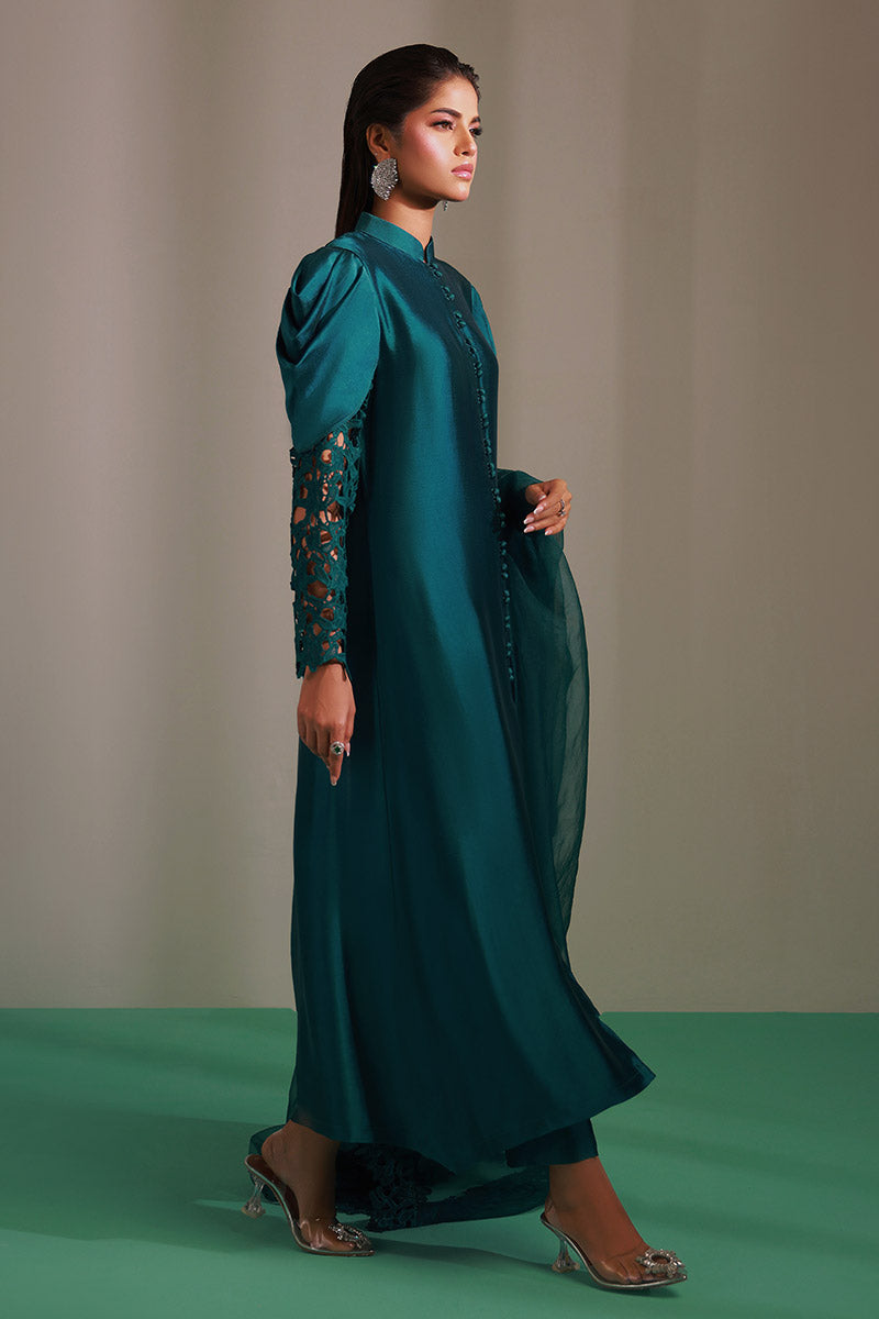 Chic Ophicial | Ruffles Collection | Jade Vine