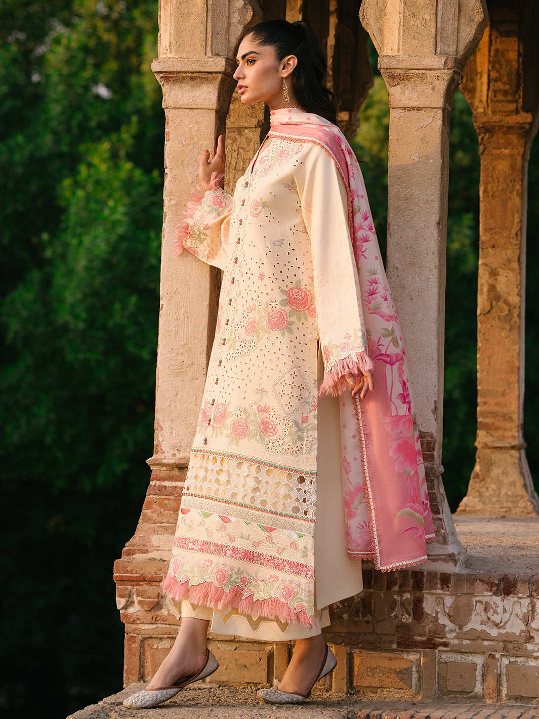 Bin Ilyas | Gulabi Baagh Winter 24 | 155 B