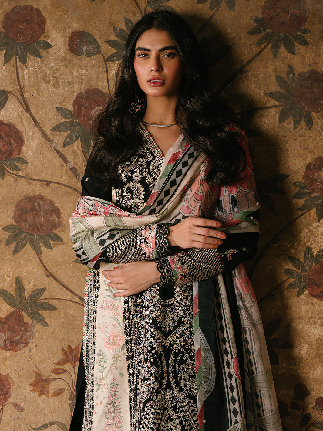 Bin Ilyas | Gulabi Baagh Winter 24 | 156 B