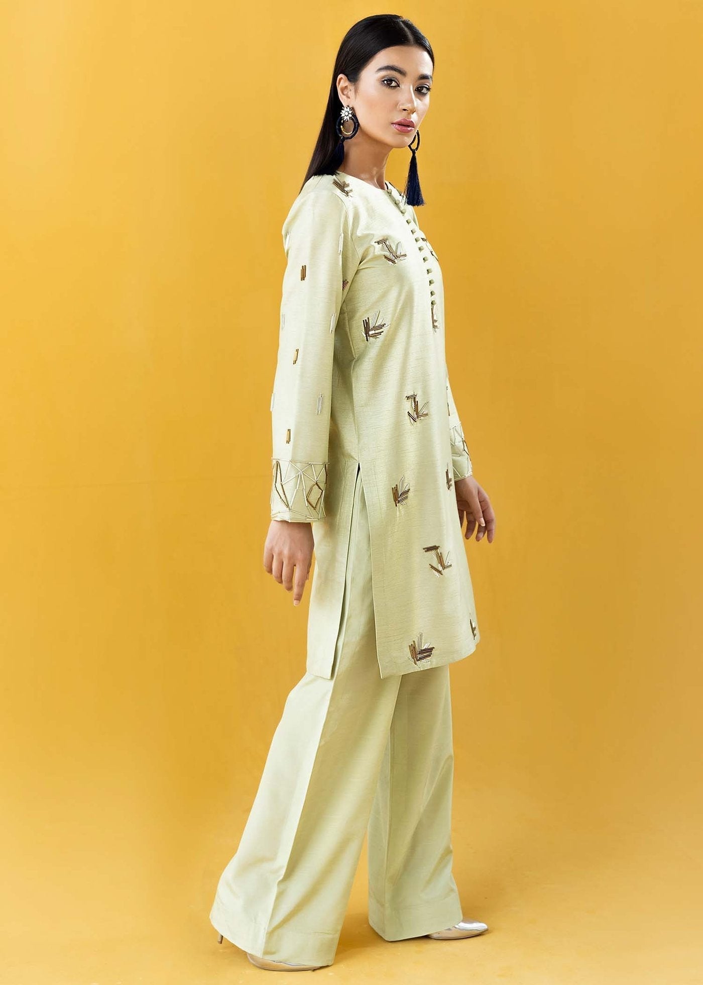 Hana | Vibrant Beyond | Passion-VB-1003