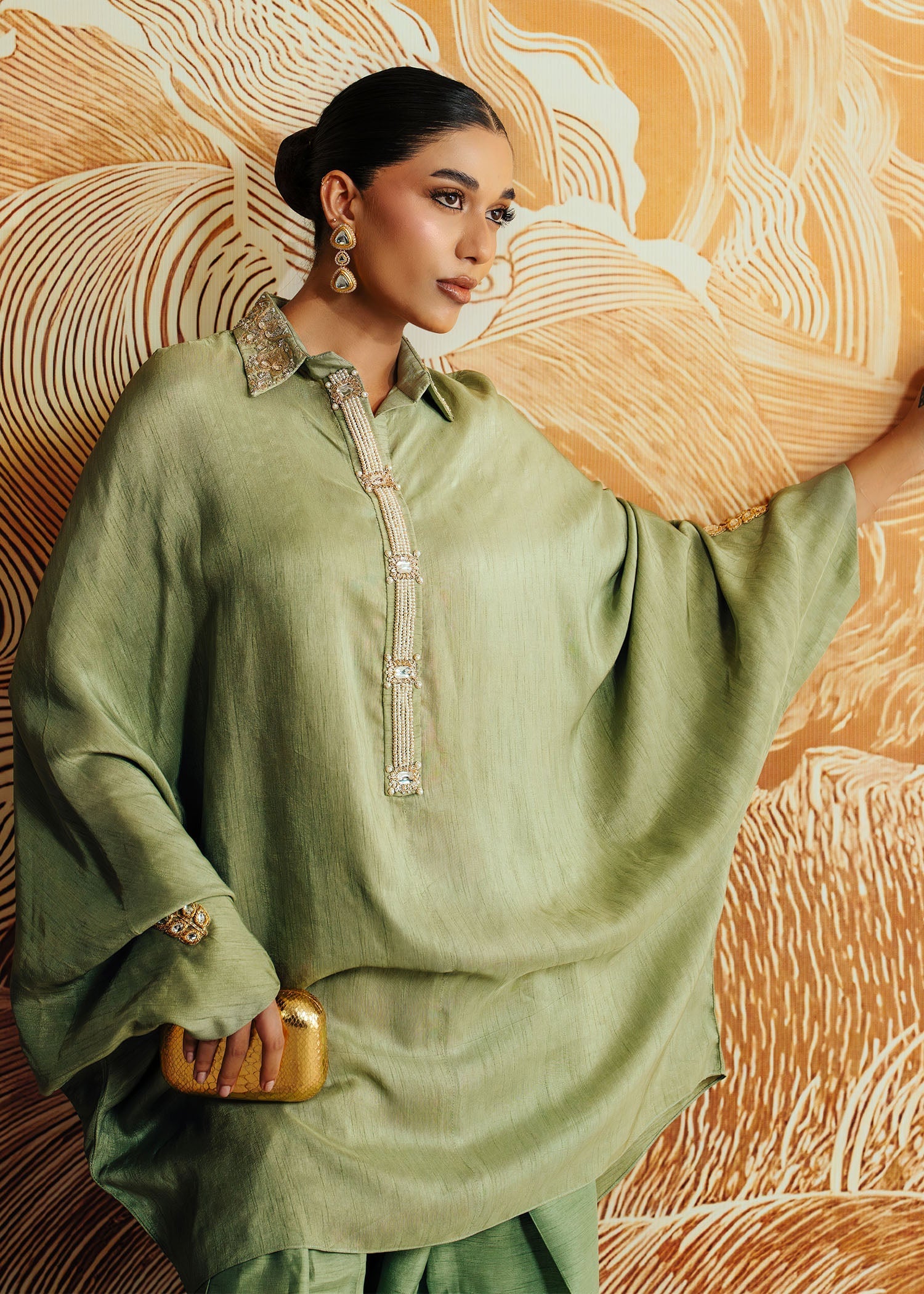 Mahgul | Whispers of Silk | Peridot Glow