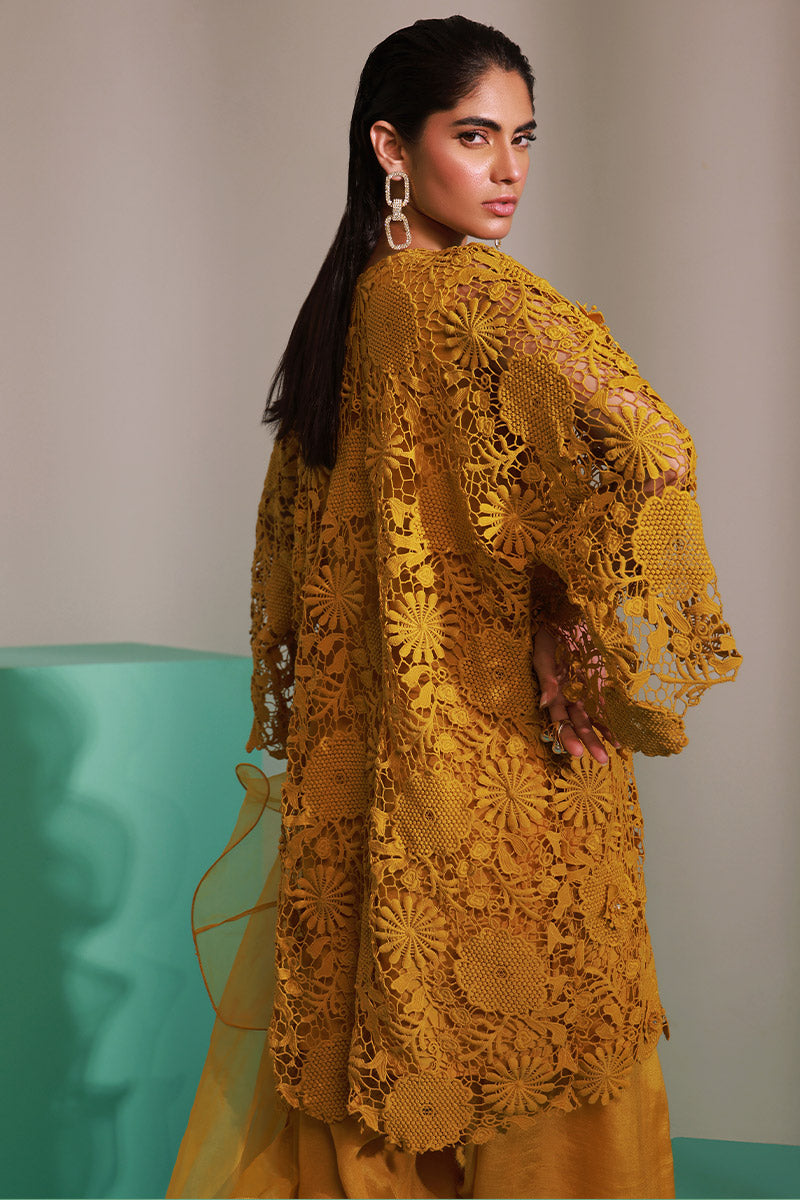 Chic Ophicial | Ruffles Collection | Tuscan Gold