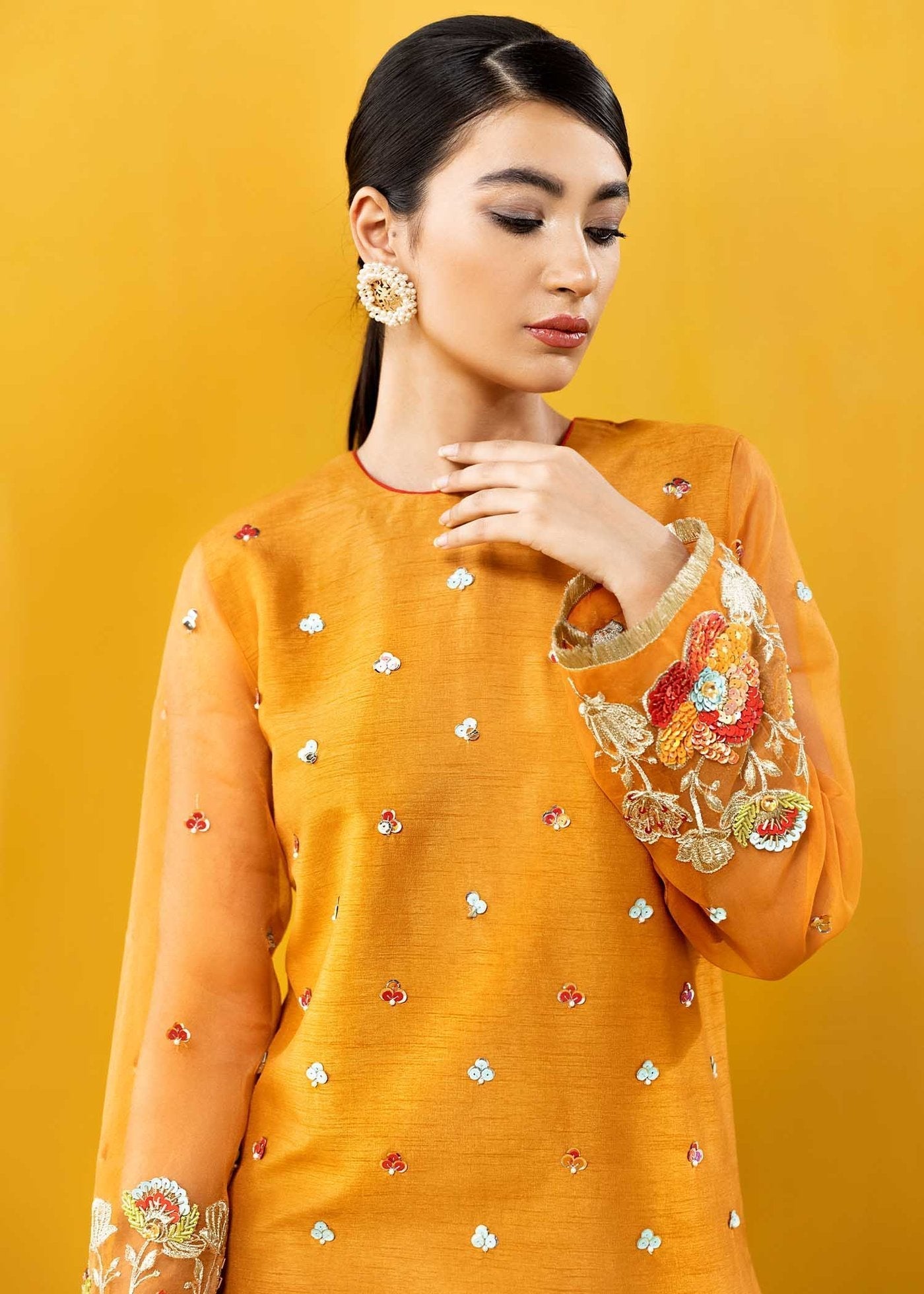 Hana | Vibrant Beyond | Floral Fantasy-VB-1002