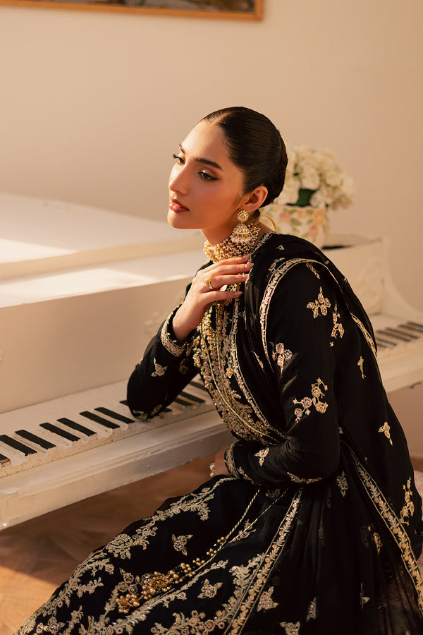 Emaan Adeel I Suave Luxury Formals I SVARA