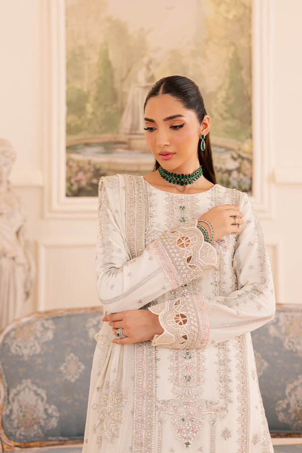 Emaan Adeel I Suave Luxury Formals I EZELLE