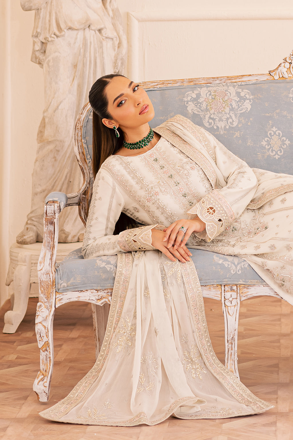 Emaan Adeel I Suave Luxury Formals I EZELLE