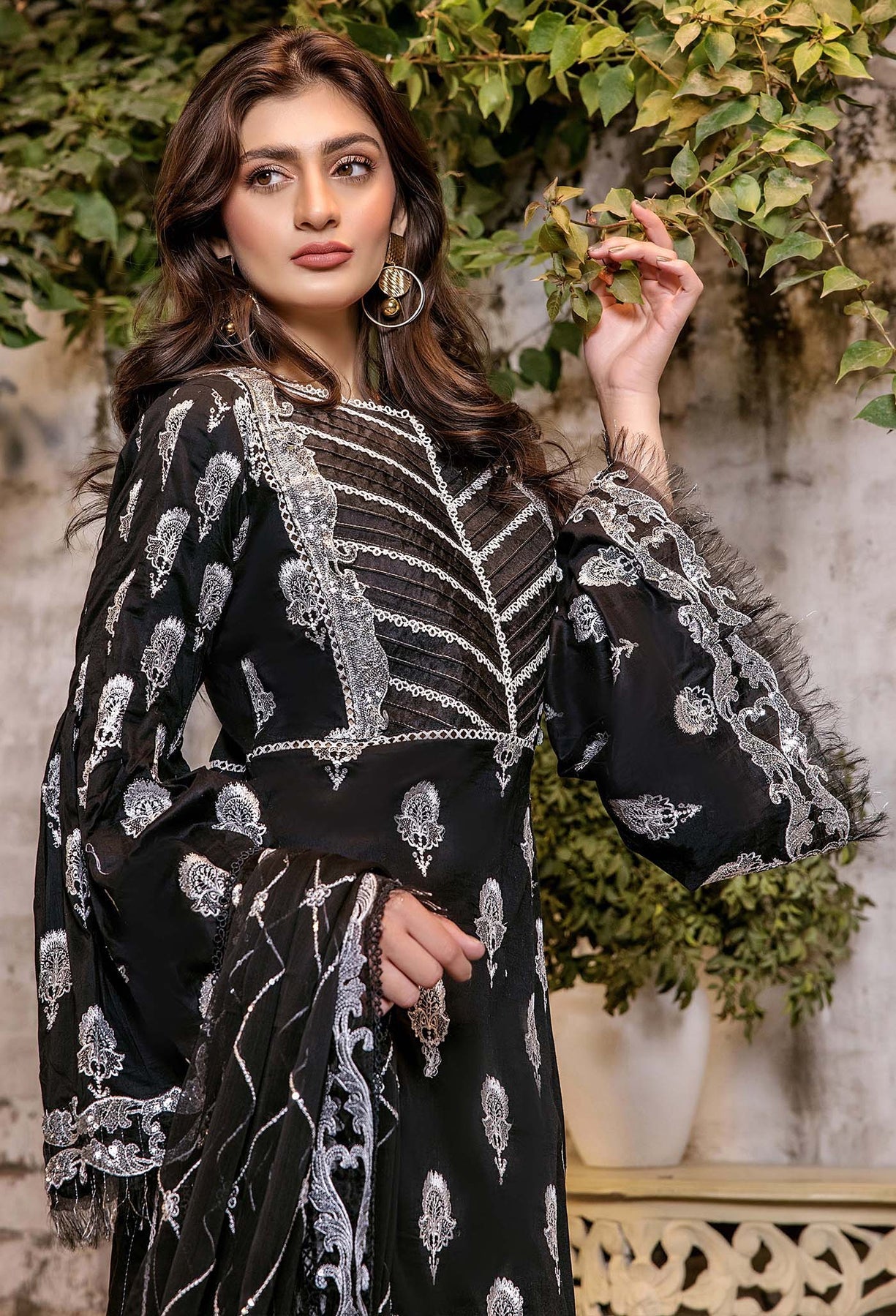 Adans Libas | Inara 25 | CHIKANKARI 4774