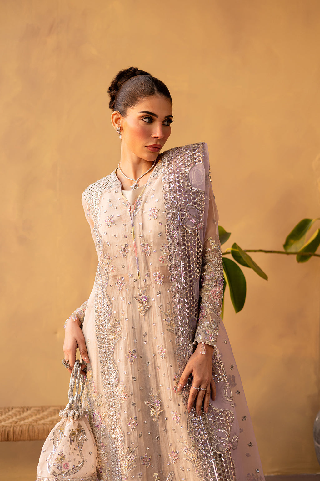 Emaan Adeel I Regalia Luxury Formals I LUNARA
