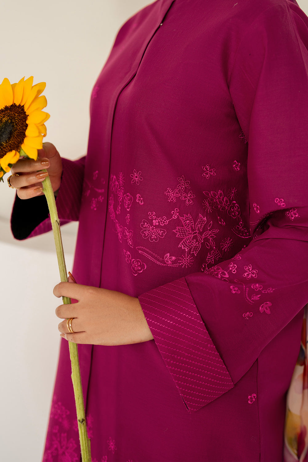 Farasha | Thread Lines Embroidered | Fuchsia Fern