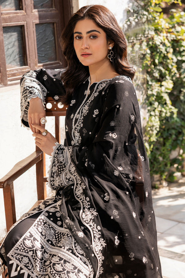 Farasha | Summer Weaves Embroidered Lawn | Midnight Glow