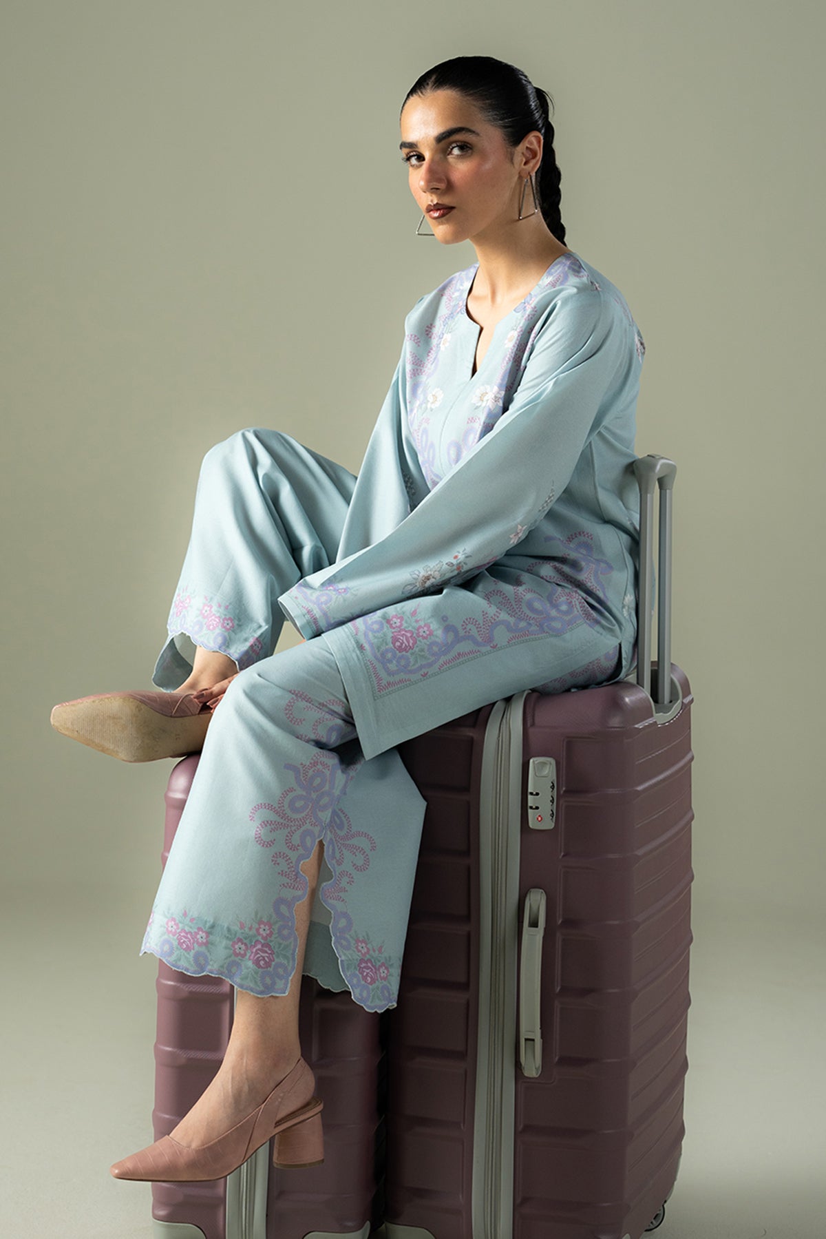 Afrozeh | Coords 25 | Misty