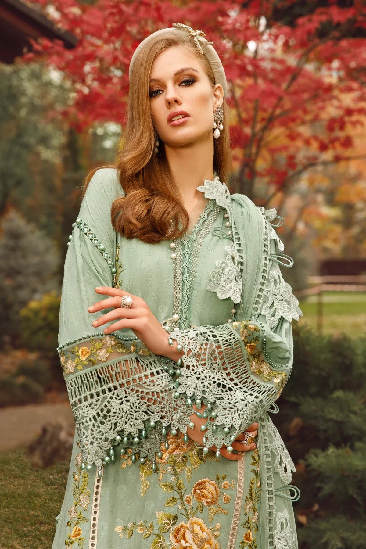 Maria B | Luxury Lawn | D-2302-B