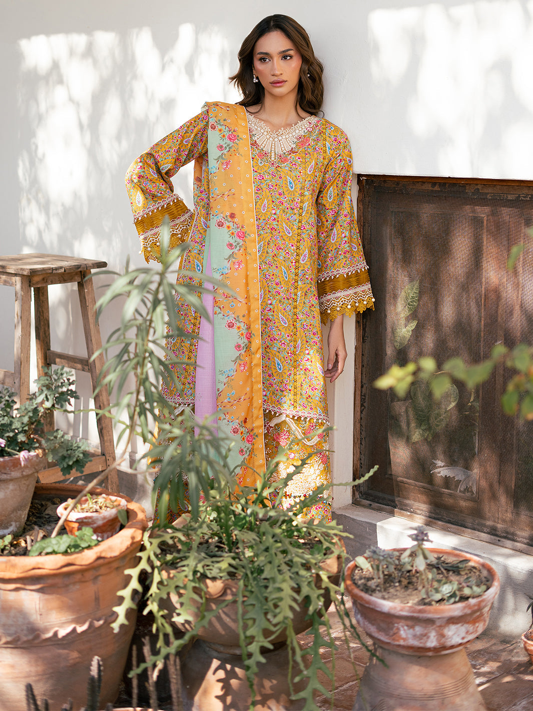 Bin Ilyas | Hazel Printed Lawn 25 | 2072 - B
