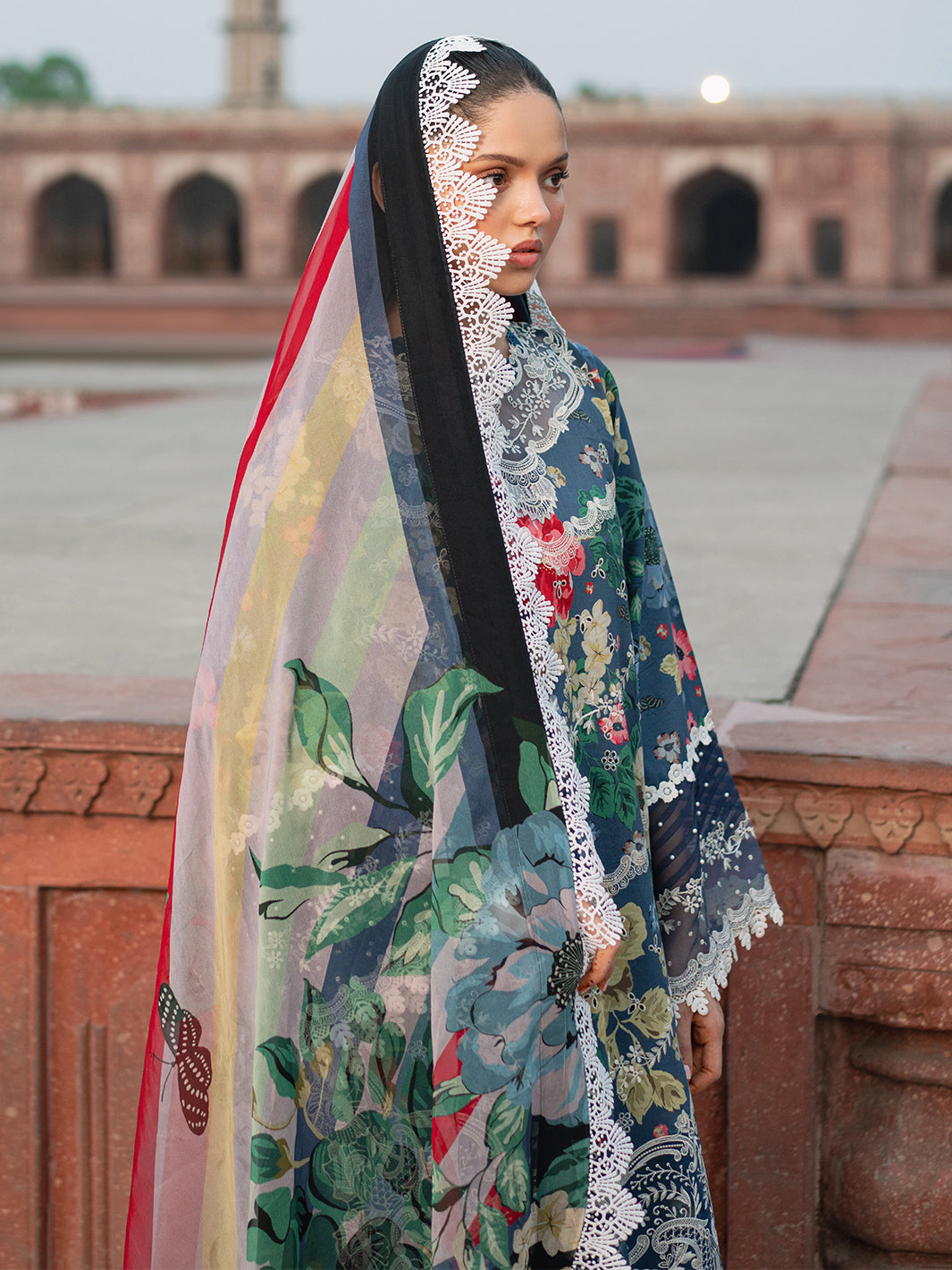 Bin Ilyas | Naqsh Naaz Luxury Lawn 25 | 2081 - B