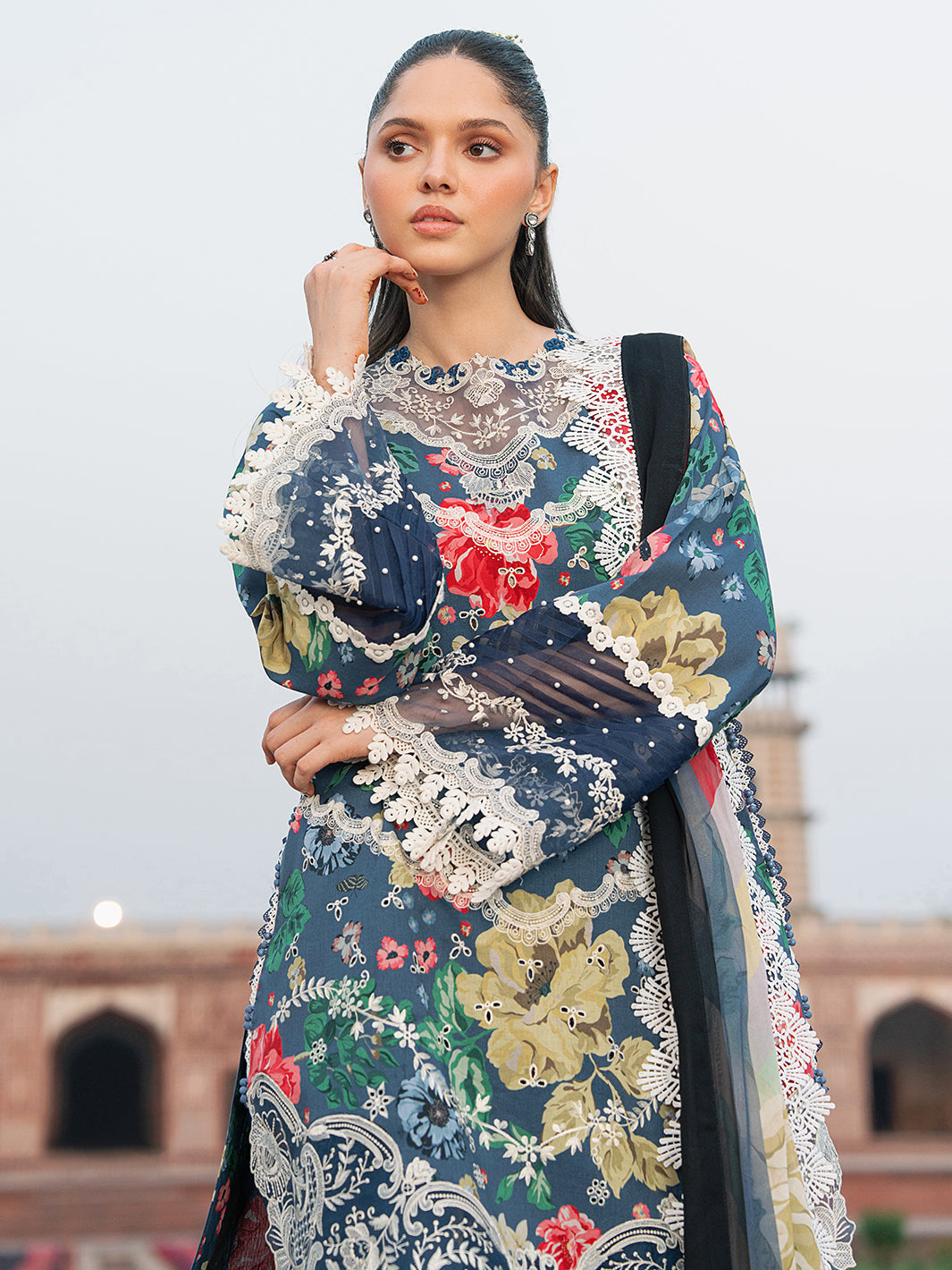 Bin Ilyas | Naqsh Naaz Luxury Lawn 25 | 2081 - B