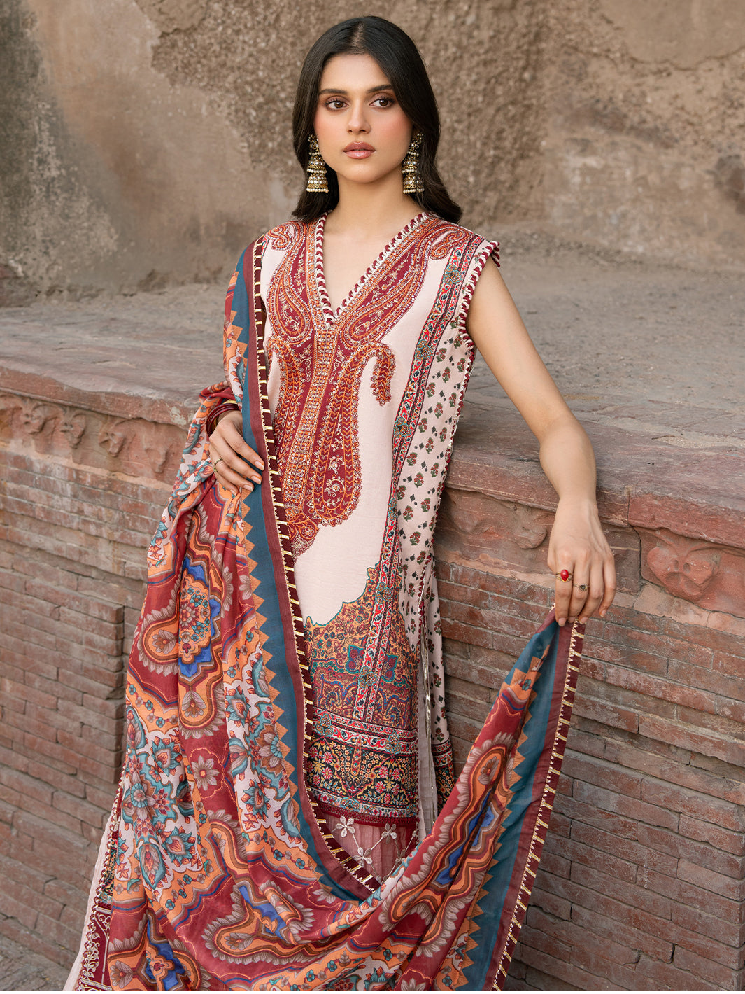 Bin Ilyas | Naqsh Naaz Luxury Lawn 25 | 2083 - A