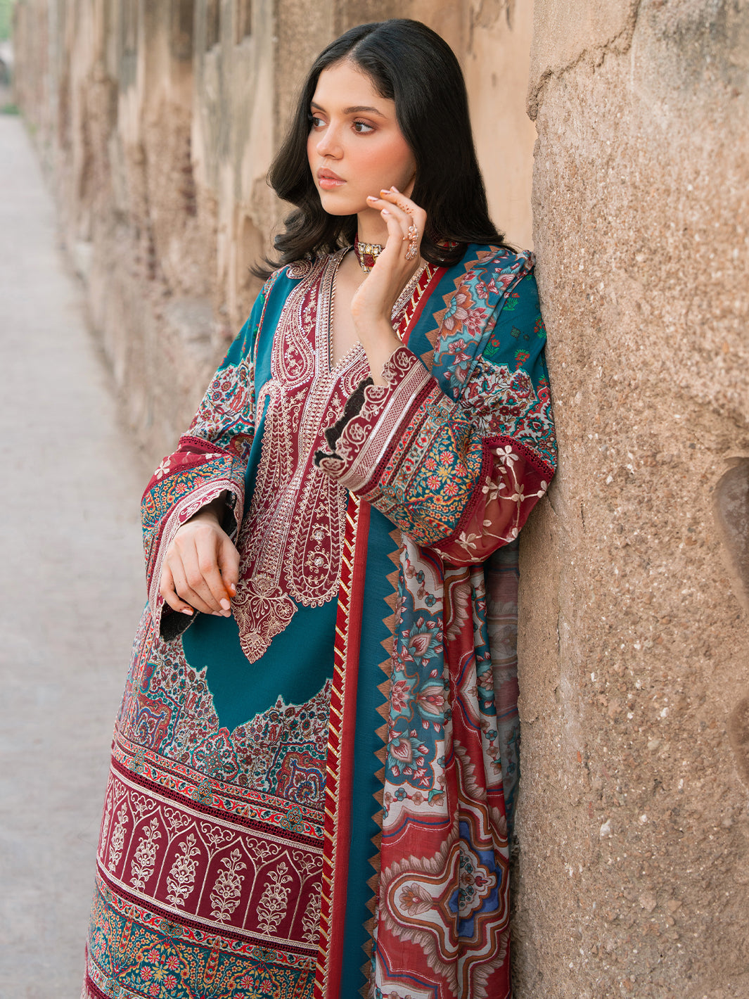 Bin Ilyas | Naqsh Naaz Luxury Lawn 25 | 2083 - B
